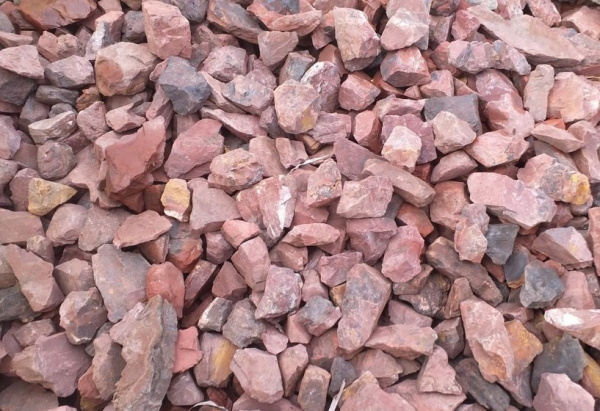 Камень для каменки "Яшма сургучная", колотый, фракция 70-130мм (фасовка по 25 кг. в мешках)